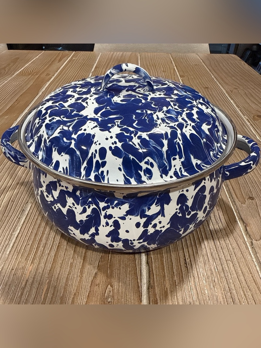 Golden Rabbit Enamelware Cobalt Swirl 2.5 Qt Dutch Oven Covered Casserole Pot